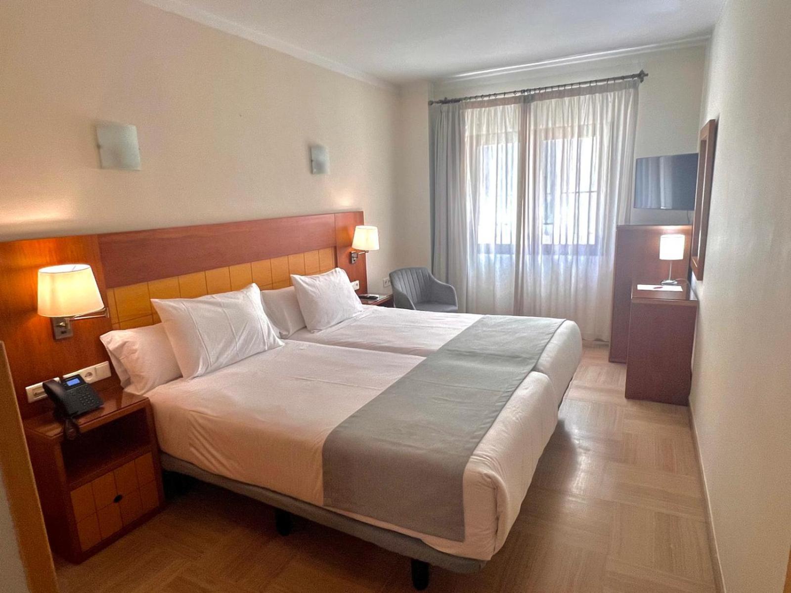 Hotel Cordoba Centro Exteriör bild